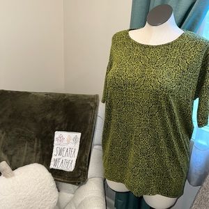 LulaRoe Irma Tunic XS• Jacquard Fabric• Excellent Preloved Condition